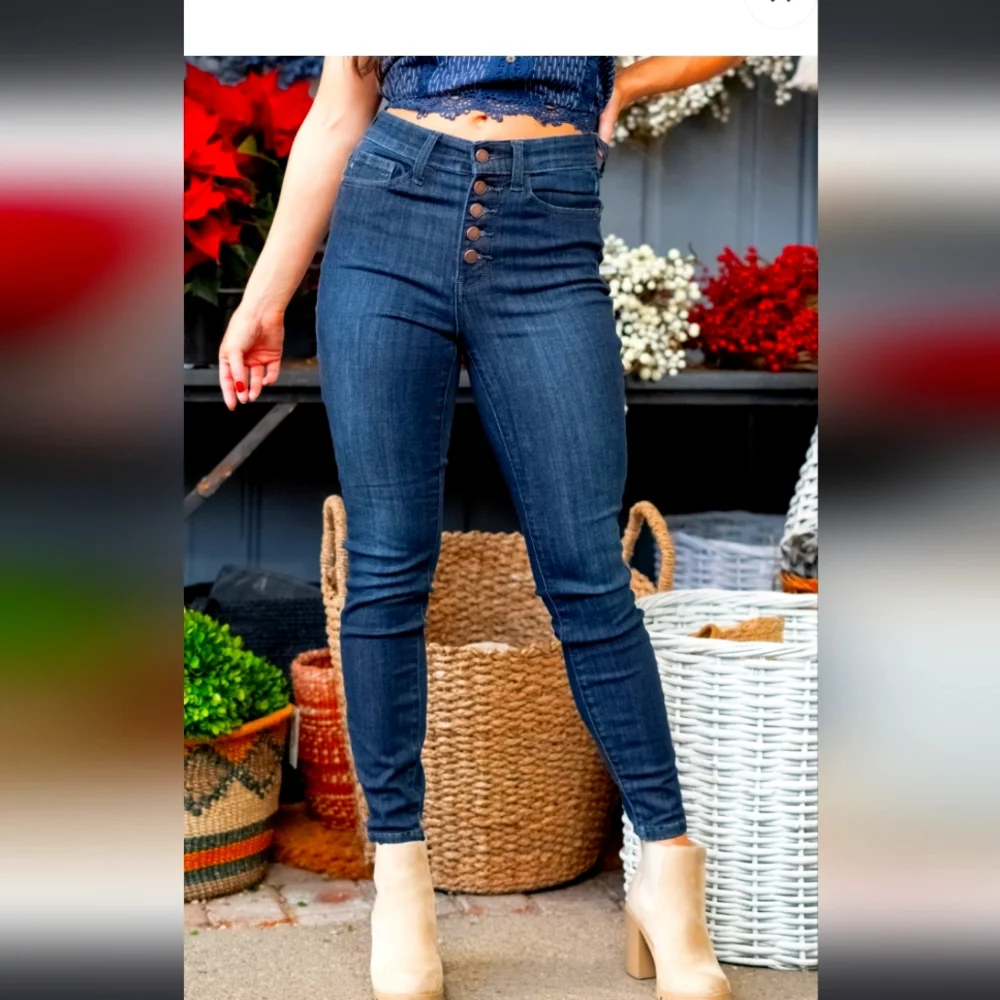 Judy Blue Dark Wash Button fly Skinny Jeans - Picture 2 of 6